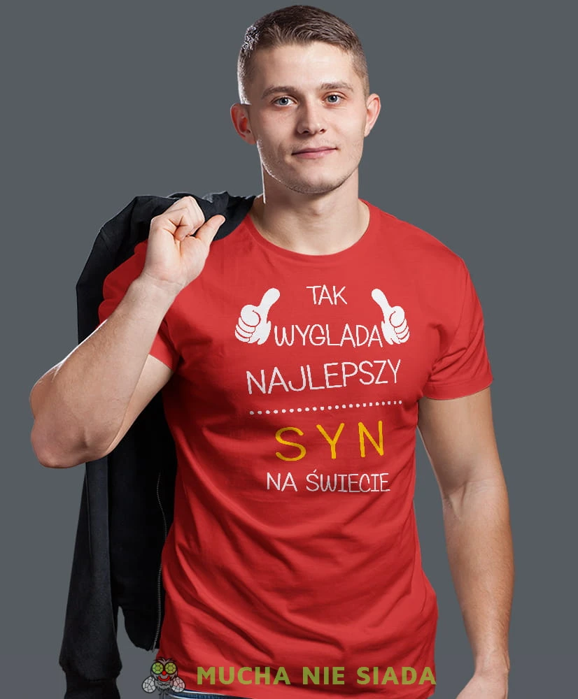 tak wygląda najlepszy syn na świecie, czerwona męska koszulka dla syna, koszulka z nadrukiem, na prezent, na urodziny.jpg