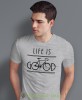 life is good, szara męska koszulka rowerowa z nadrukiem, na rower, na co dzień, na prezent, fajna koszulka dla chłopaka, rower, rowerzysta.jpg