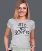 life is good, szara damska koszulka rowerowa z nadrukiem, na rower, fajna koszulka dla rowerzystki, na co dzień, na prezent.jpg