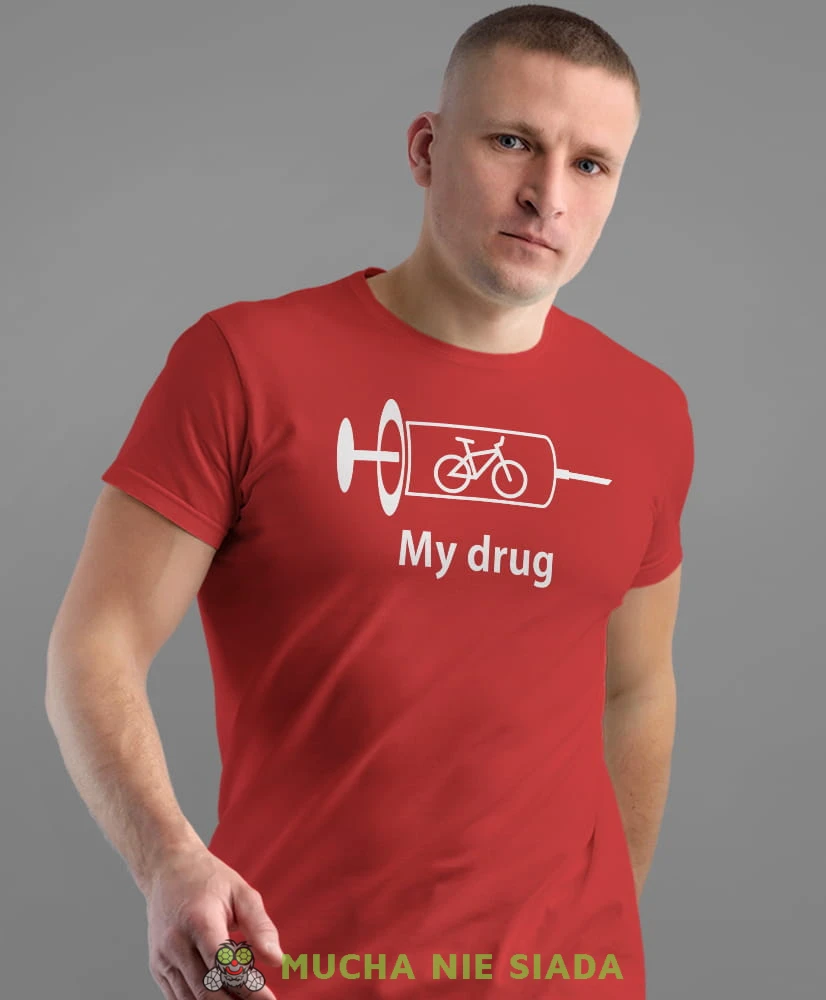bike is my drug, czerwona męska koszulka rowerowa z nadrukiem, na rower, na co dzień, na prezent, fajna koszulka dla chłopaka, rower, rowerzysta.jpg
