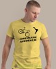 robię własne akrobacje, żółta męska koszulka rowerowa z nadrukiem, na rower, na co dzień, na prezent, fajna koszulka dla chłopaka, rower, rowerzysta.jpg