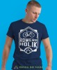roweroholik, granatowa męska koszulka rowerowa z nadrukiem, na rower, na co dzień, na prezent, fajna koszulka dla chłopaka, rower, rowerzysta.jpg