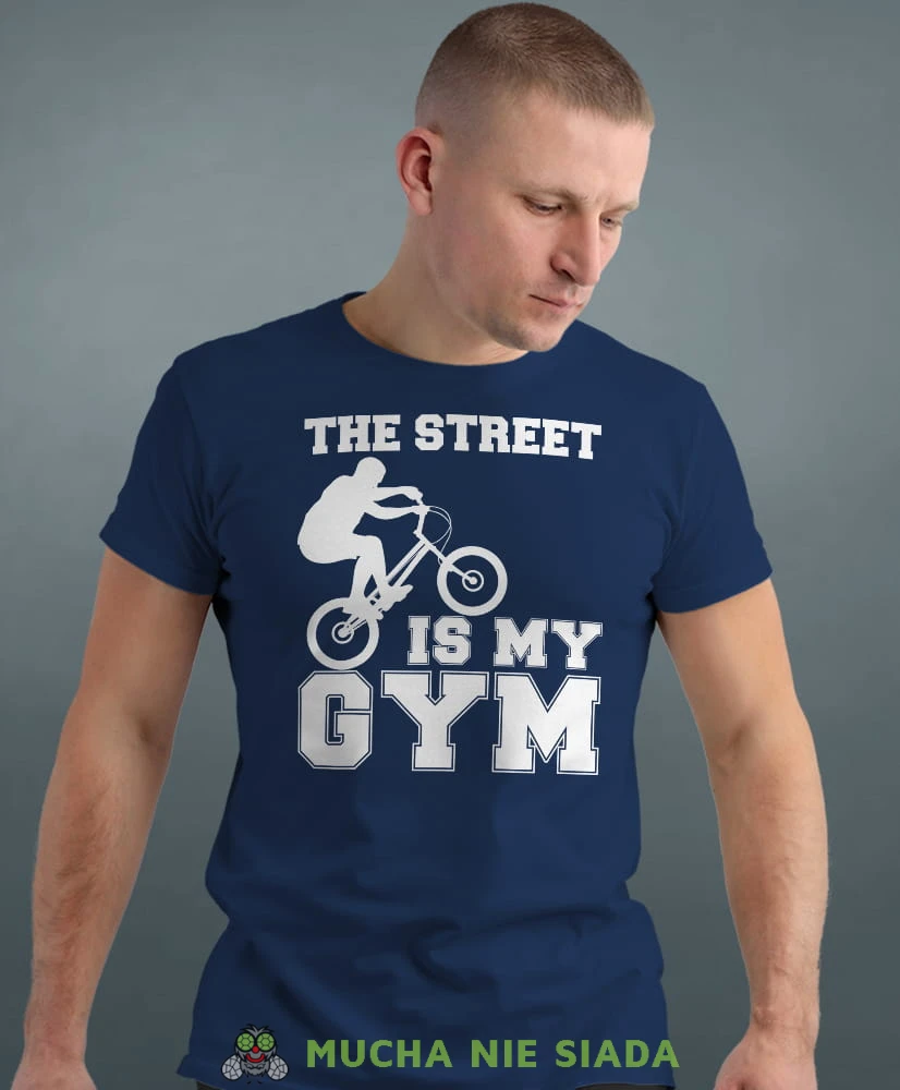 the street is my gym, granatowa męska koszulka rowerowa z nadrukiem, na rower, na co dzień, na prezent, fajna koszulka dla chłopaka, rower, rowerzysta.jpg