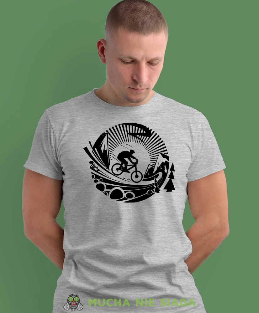 rower górski krajobraz, szara męska koszulka rowerowa z nadrukiem, na rower, na co dzień, na prezent, fajna koszulka dla chłopaka, rower, rowerzysta.jpg