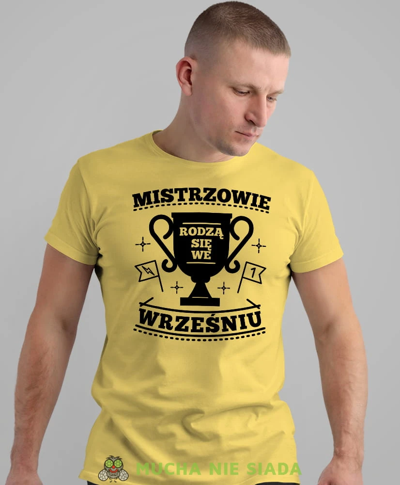 mistrzowie rodzą się... żółta męska koszulka urodzinowa, na urodziny, na prezent.jpg