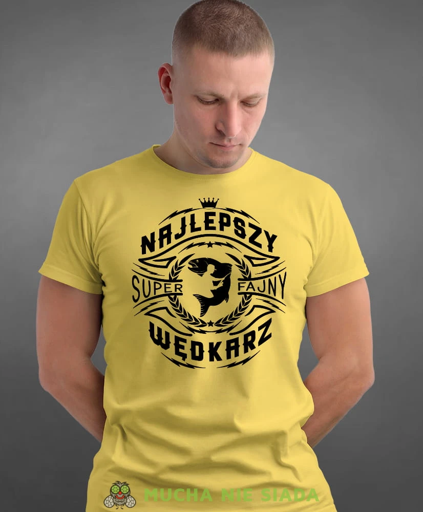 Najlepszy super fajny wędkarz, żółta męska koszulka z nadrukiem na co dzień, dla wędkarzy, na prezent, fajna koszulka.jpg