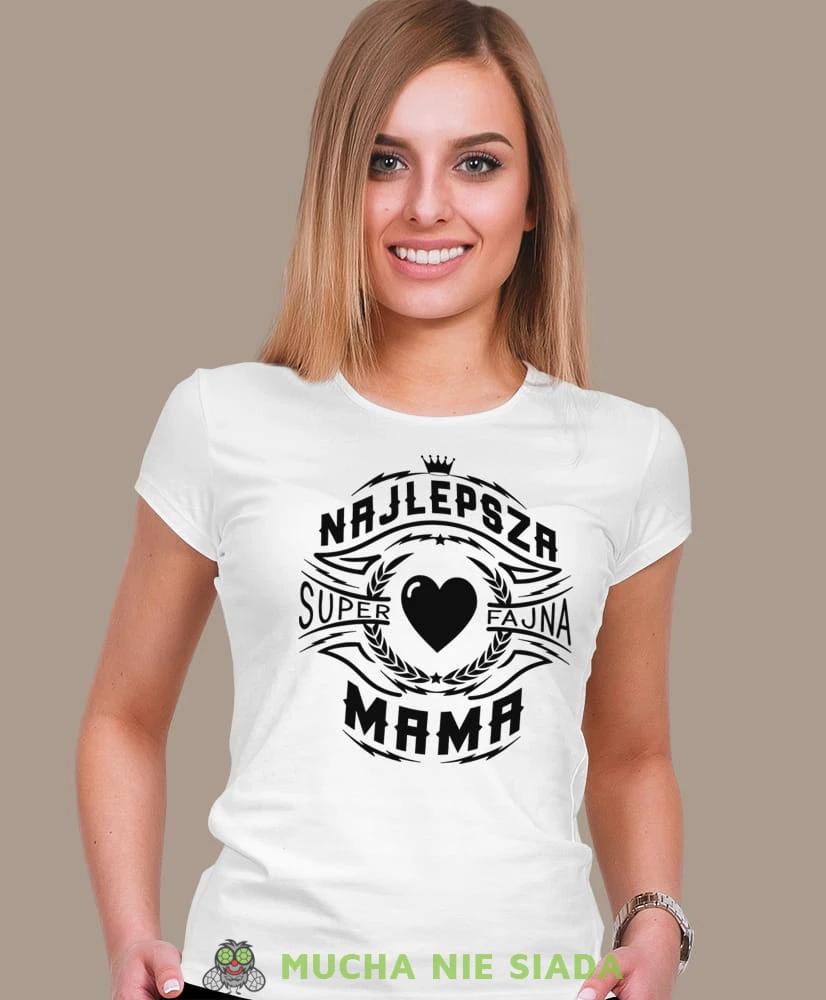 najlepsza super fajna mama, biała koszulka dla mamy, prezent dla mamy, na prezent, fajna koszulka, dzień mamy.jpg