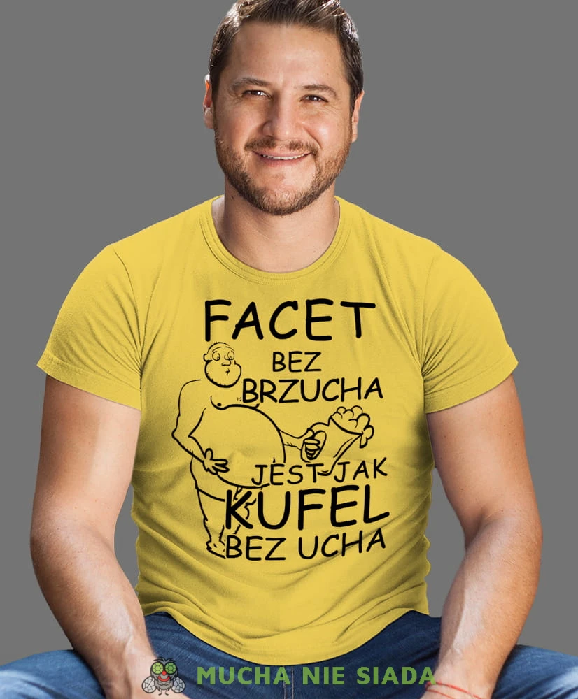 facet bez brzucha jest jak kufel bez ucha, żółta męska koszulka z nadrukiem na co dzień, na prezent, fajna koszulka.jpg