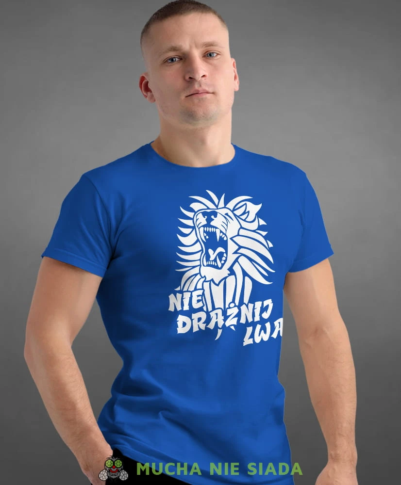nie drażnij lwa, niebieska męska koszulka z nadrukiem na co dzień, na prezent, fajna koszulka.jpg