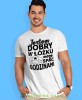 jestem dobry w łóżku mogę spać godzinami, biała męska koszulka z nadrukiem na co dzień, na prezent, fajna koszulka, dla chłopaka, dla męża, mucha nie siada.jpg