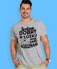 jestem dobry w łóżku mogę spać godzinami, szara męska koszulka z nadrukiem na co dzień, na prezent, fajna koszulka, dla chłopaka, dla męża, mucha nie siada.jpg