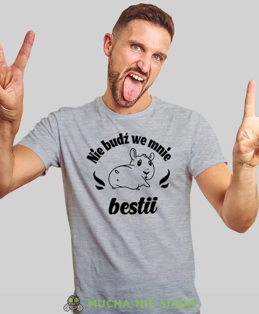 nie budź we mnie bestii, szara męska koszulka z nadrukiem na co dzień, na prezent, fajna koszulka, dla chłopaka, dla męża, mucha nie siada.jpg