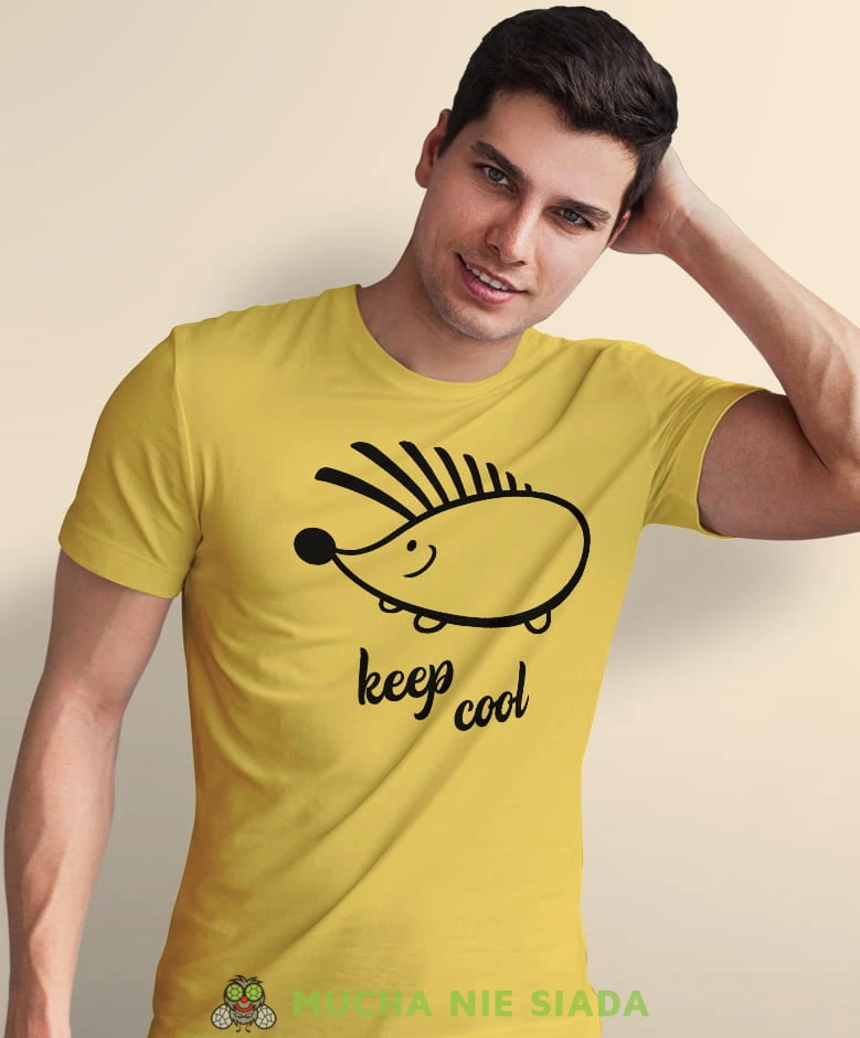 keep cool, żółta męska koszulka z nadrukiem na co dzień, na prezent, fajna koszulka, dla chłopaka, dla męża, mucha nie siada.jpg