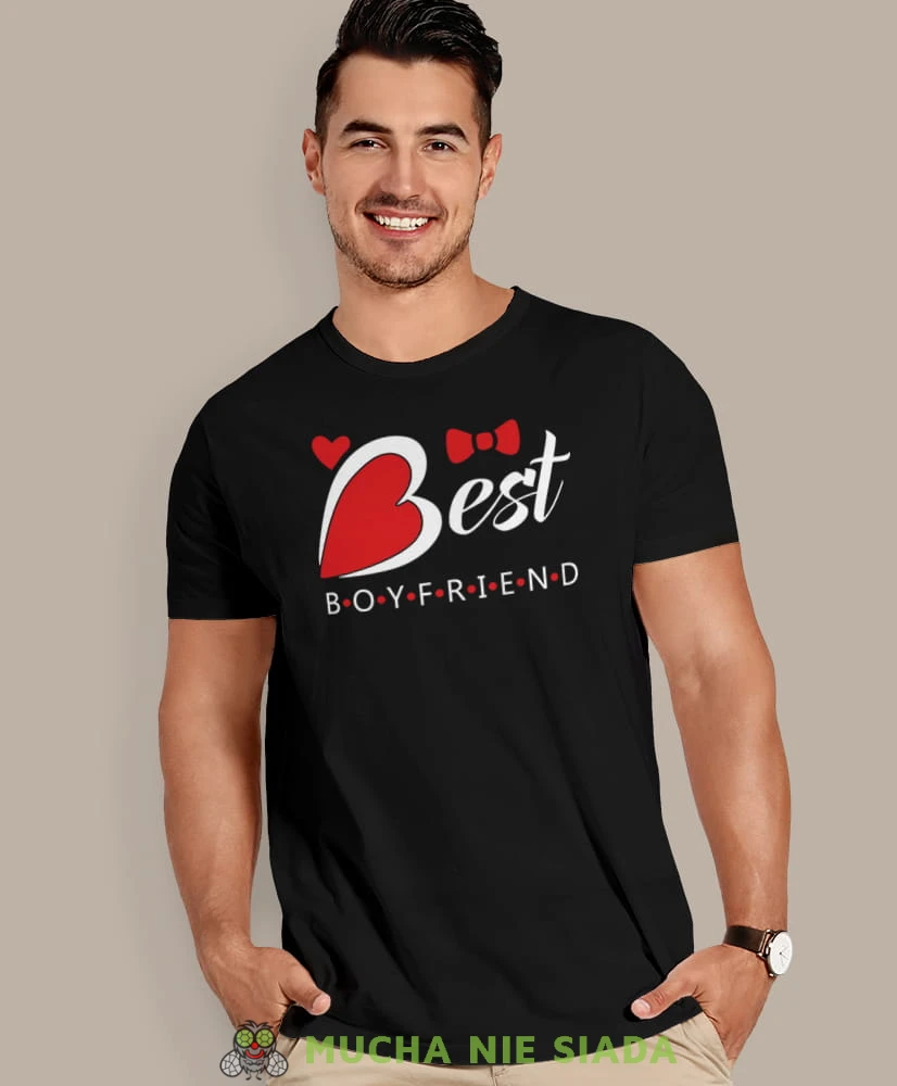 best boyfriend, czarna męska koszulka z nadrukiem na co dzień, na prezent, fajna koszulka, dla chłopaka, dla męża, mucha nie siada.jpg