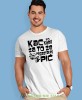 kac to kara za to że przestałeś pić, biała męska koszulka z nadrukiem na co dzień, na prezent, fajna koszulka, dla chłopaka, dla męża, mucha nie siada.jpg