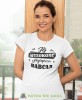 jej wysokość najlepsza babcia, biała damska koszulka dla babci z nadrukiem, babcia, dzień babci, na prezent, mucha nie siada.jpg