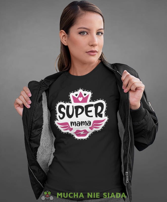 super mama, czarna koszulka dla mamy, mama, na prezent dla mamy, na prezent, koszulki dla mamy, dzień matki, mucha nie siada.jpg