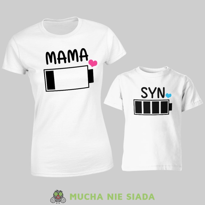 mama syn bateria, zestaw białych koszulek dla mamy i syna, na prezent, fajne koszulki, mucha nie siada, rodzina.jpg