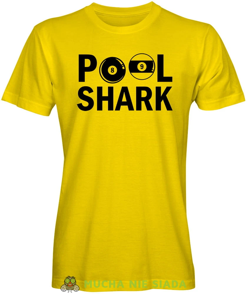 Pool Shark, męska żółta koszulka, koszulki dla bilardzistów, koszulka dla bilardzisty, koszulka na bilard, dla chłopaka, dla męża, dla niego, na prezent, na urodziny, mucha nie siada, mns.jpg