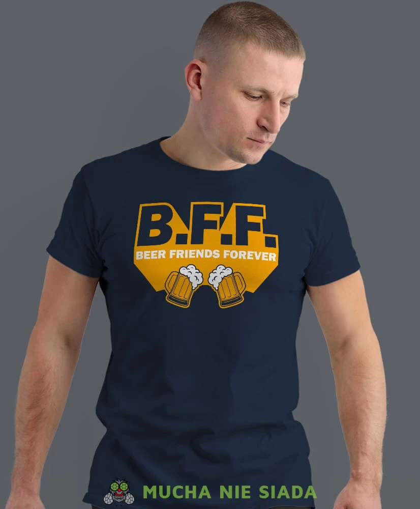 beer friends forever, granatowa męska koszulka z nadrukiem na co dzień, na prezent, fajna koszulka, dla chłopaka, dla męża, mucha nie siada opis.jpg
