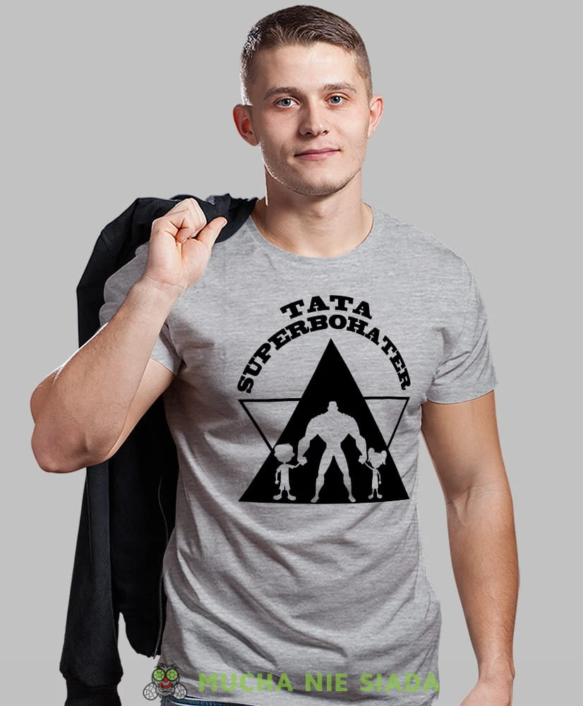 tata superbohater, szara męska koszulka z nadrukiem dla taty, szara koszulka, dzień taty, koszulka dla ojca, koszulka na dzień ojca, t-shirt dla taty, prezent dla taty, koszulka męska, mucha nie siada, mns.jpg