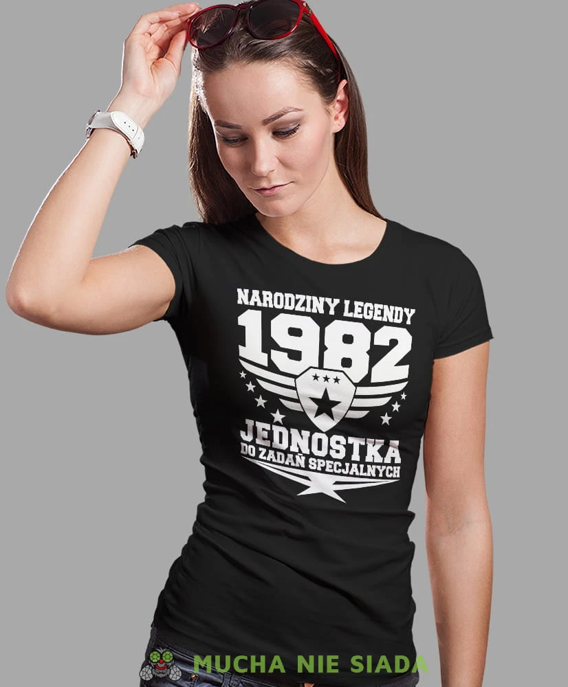 narodziny legendy jednostka do zadań specjalnych, czarna damska koszulka urodzinowa z nadrukiem, na urodziny, na prezent, dla niej, mucha nie siada, mns.jpg
