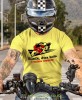 silnik dwa koła i mina wesoła, żółta koszulka motocyklowa, motocykl, motocyklista.jpg